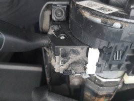 Location of Torx screws on VW Transporter bottom cowl for ignition switch access