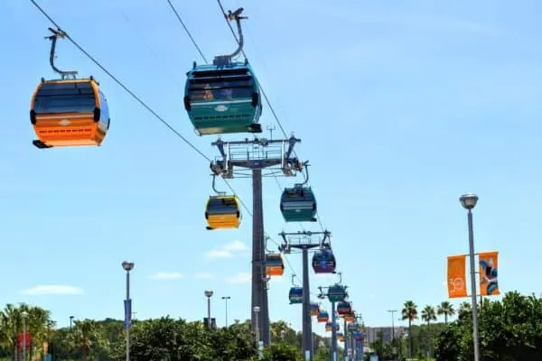 Disney Skyliner Gondolas in Motion